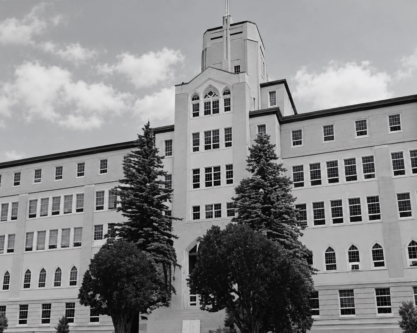 Saint Louis College